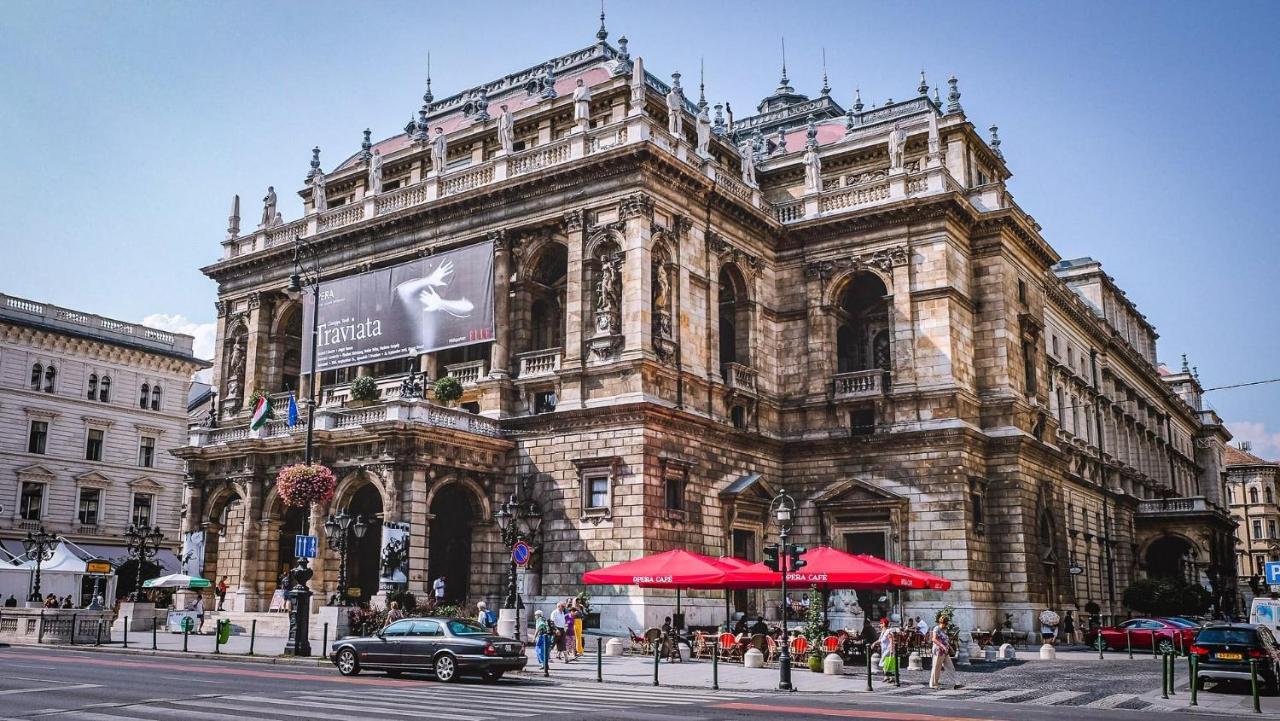Happy Hours-family Affair-budapest Iconic Postcode *